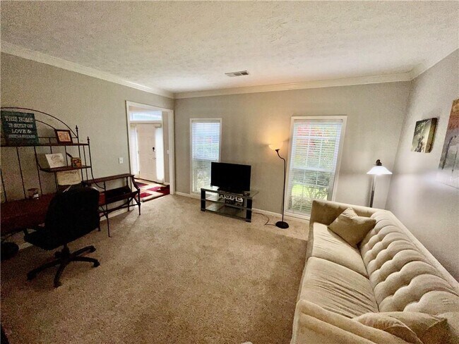 Building Photo - 2465 Lunetta Ln
