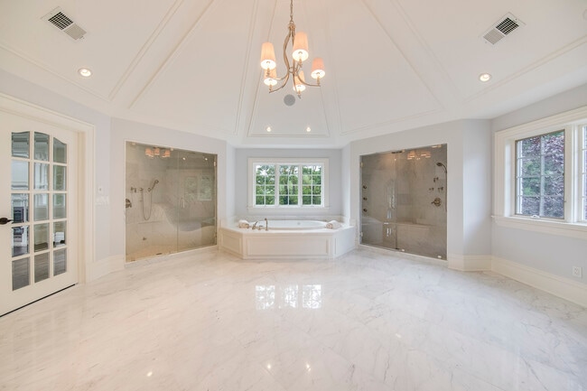 Building Photo - 51 Chestnut Ridge Rd