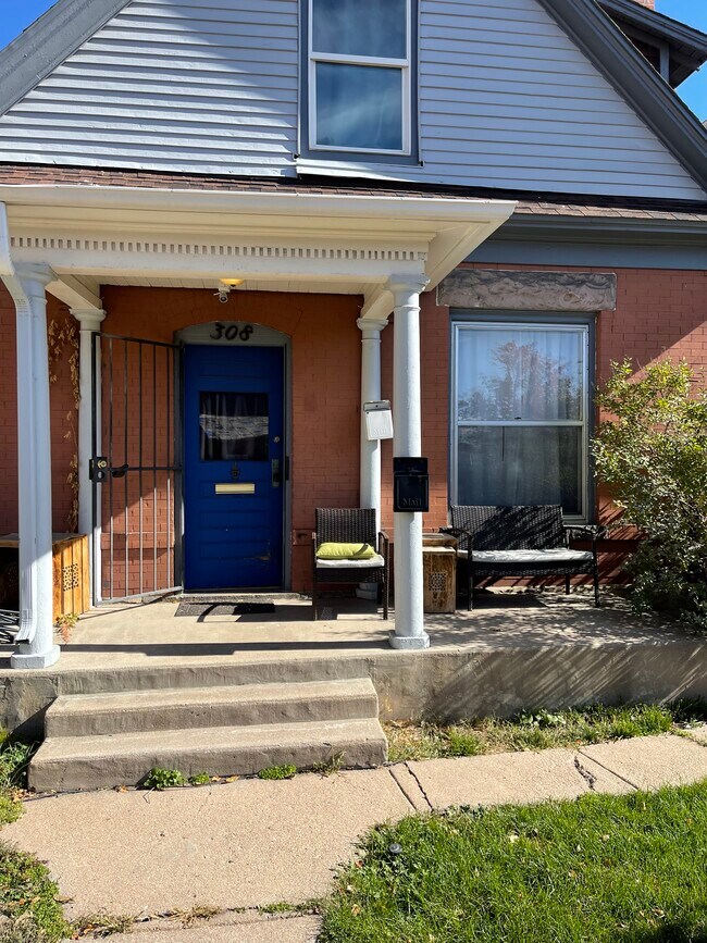 Building Photo - 308 Inca St