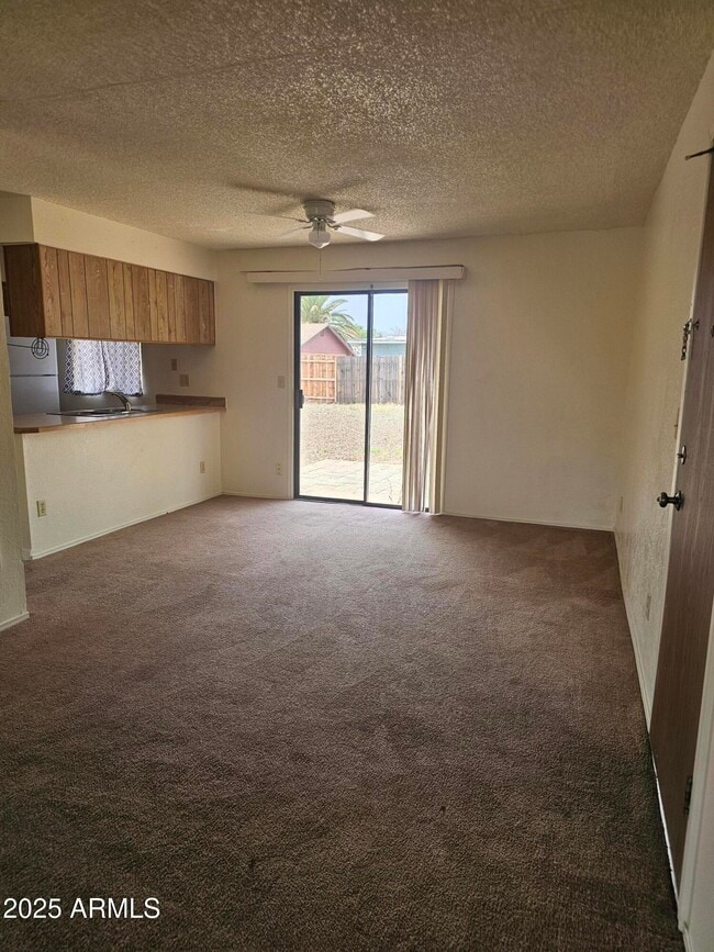 Building Photo - 1064 E Acacia Dr