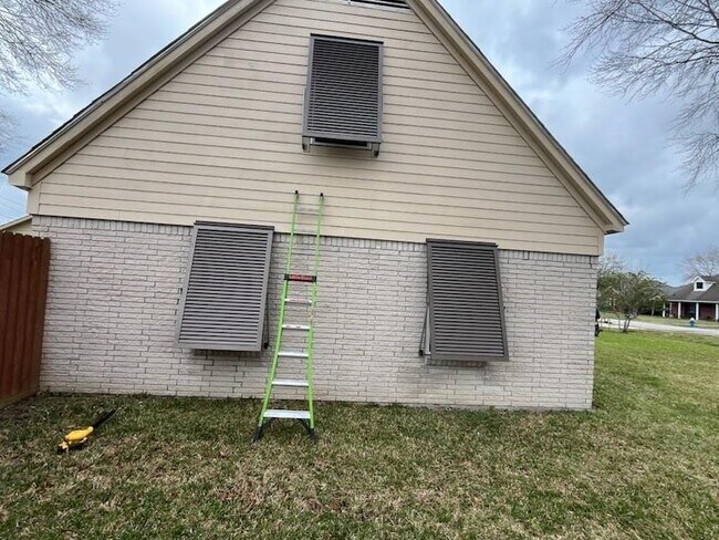 Building Photo - 8314 Catalina Ln
