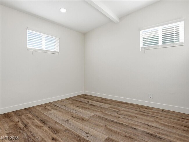 Building Photo - 608 Stanford St