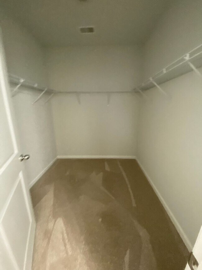 Building Photo - Beautiful 4 Bedroom in Cane Bay