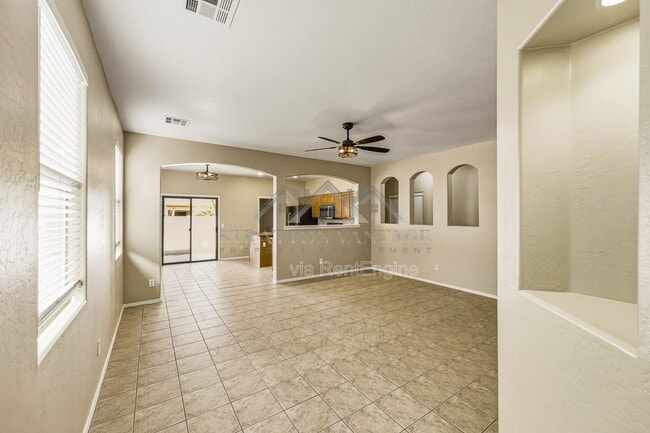 Building Photo - 44212 W Cydnee Dr