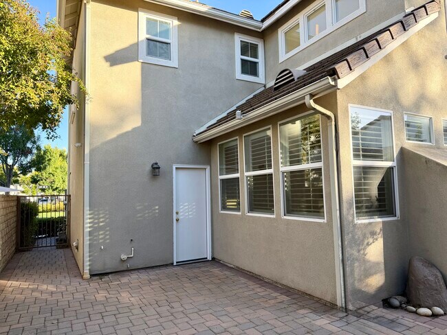 Building Photo - 26967 Cape Cod Dr