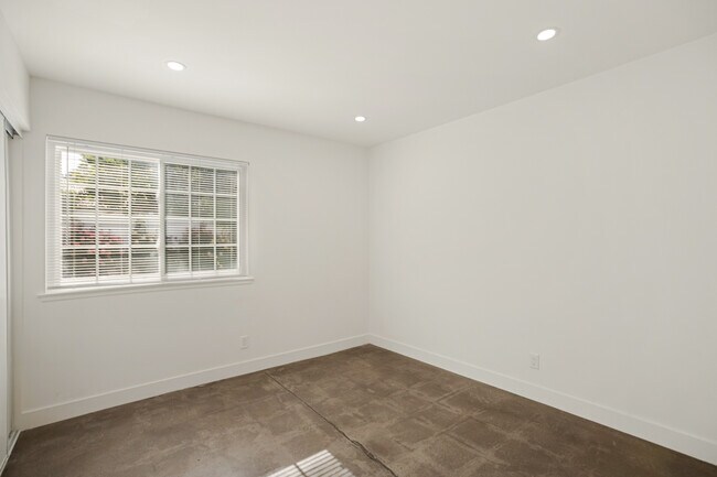 Building Photo - 8300 Sedan Ave