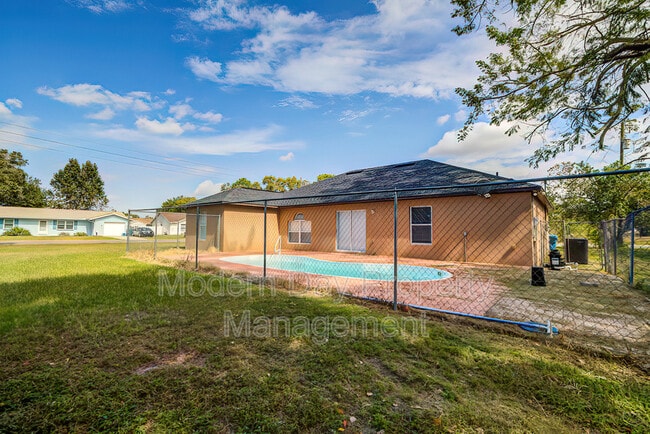Building Photo - 3059 Magellan Ave