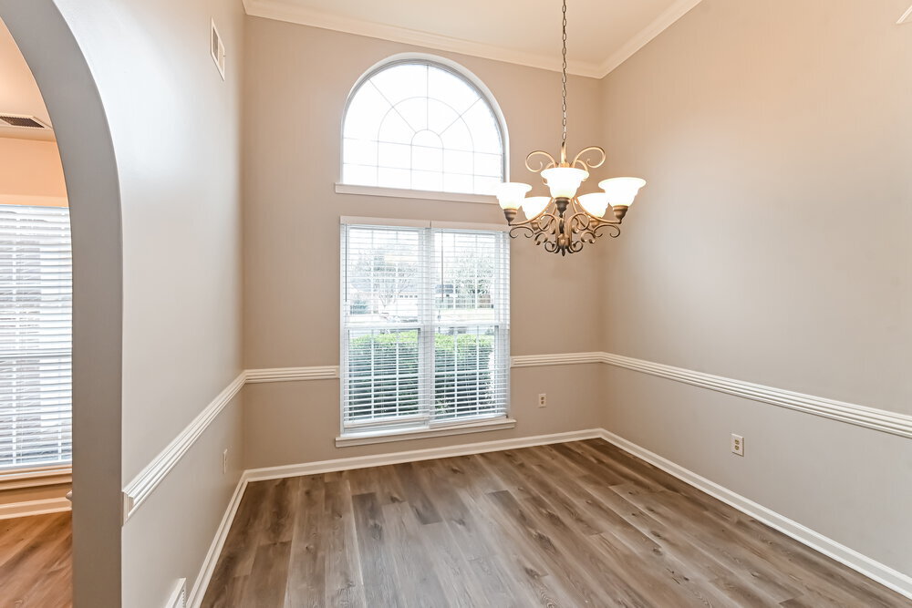 Building Photo - 7376 Wendy Way