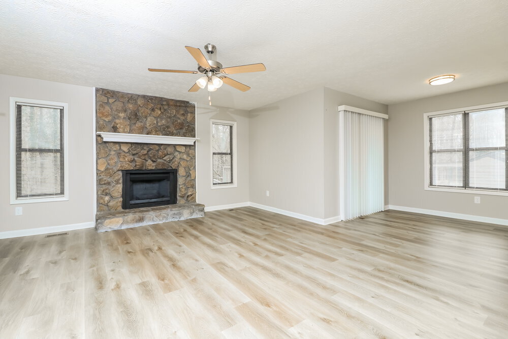 Building Photo - 4173 Woodcrest Dr