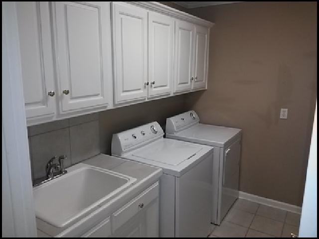 Building Photo - 7007 Park Meadows Dr
