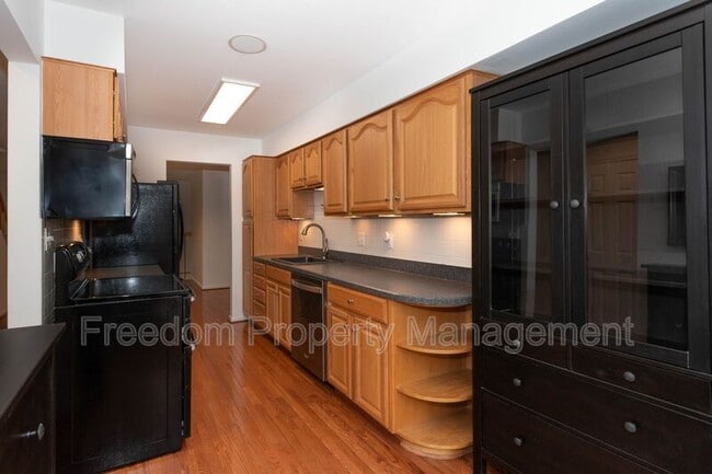 Building Photo - 13939 Preacher Chapman Pl