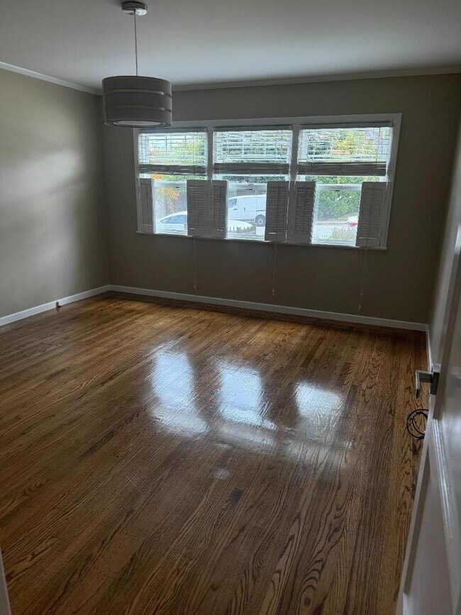 Building Photo - 1508 Davis Dr