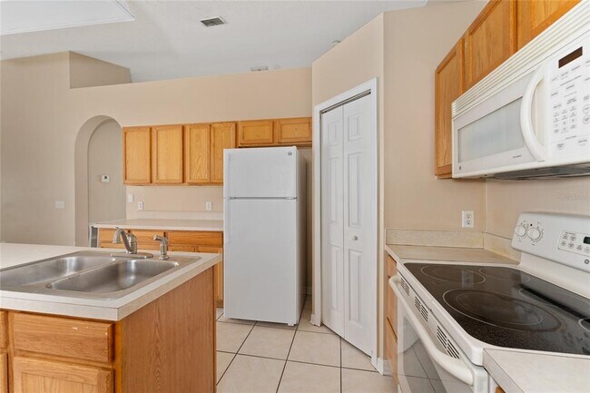 Building Photo - 502 Woodland Creek Blvd