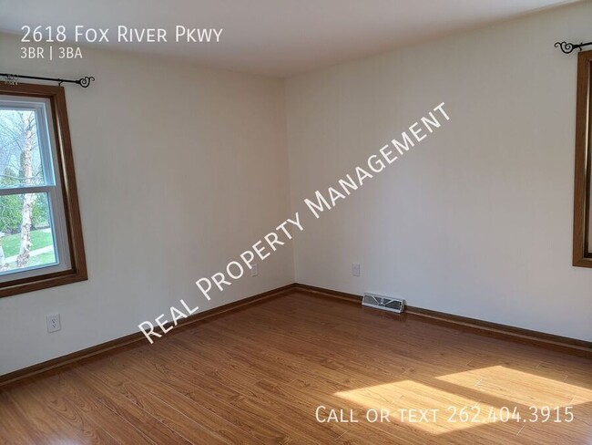 Building Photo - 2618 Fox River Pkwy