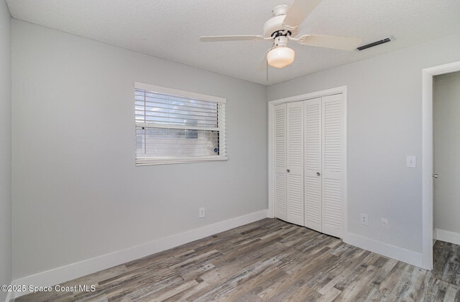 Building Photo - 205 Trinidad Dr