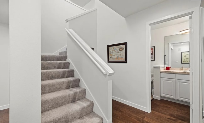 Building Photo - 9032 Gleneagle Dr