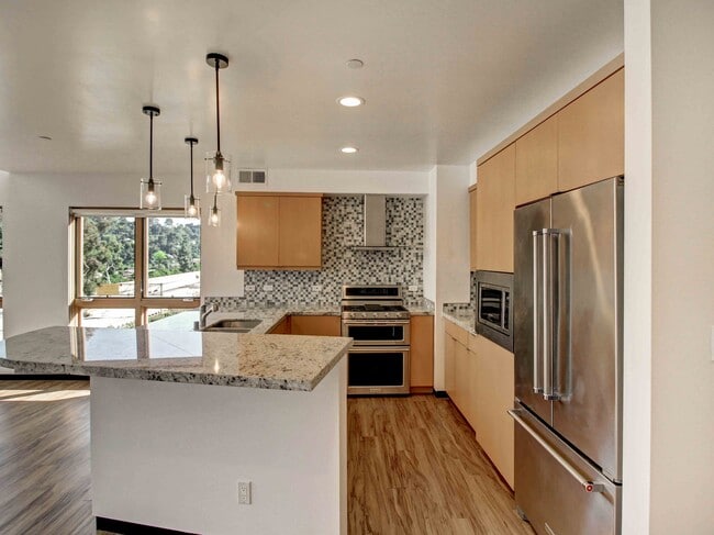 Building Photo - 2612 Corralitas Dr