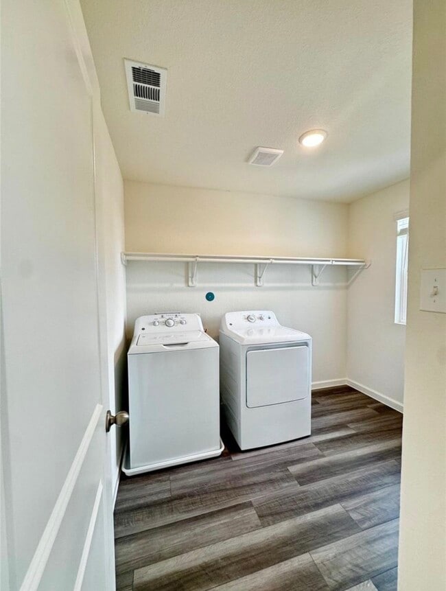 Building Photo - 15005 Ronan Dr