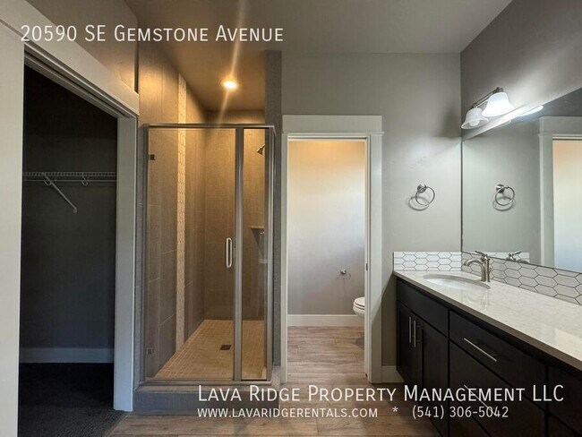 Building Photo - 20590 SE Gemstone Ave