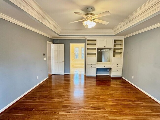 Building Photo - 5450 Heathridge Terrace