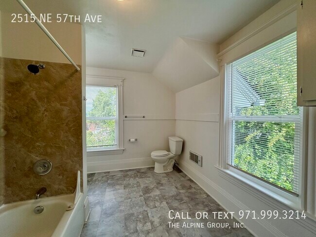 Building Photo - 2515 NE 57th Ave