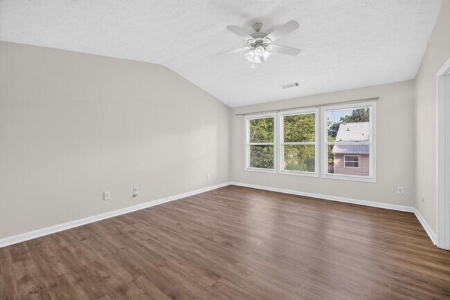 Building Photo - 4379 Annlette Dr NW