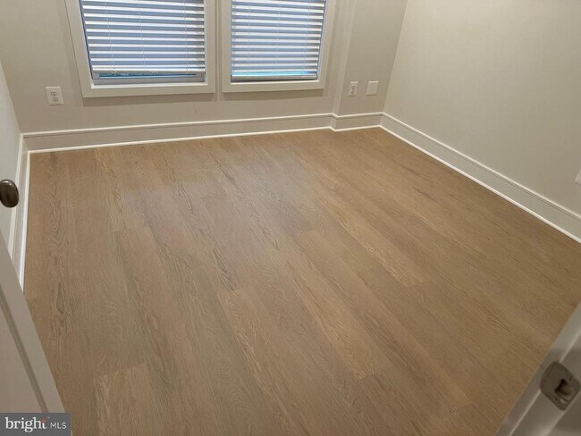 Building Photo - 129 Leather Flower Dr