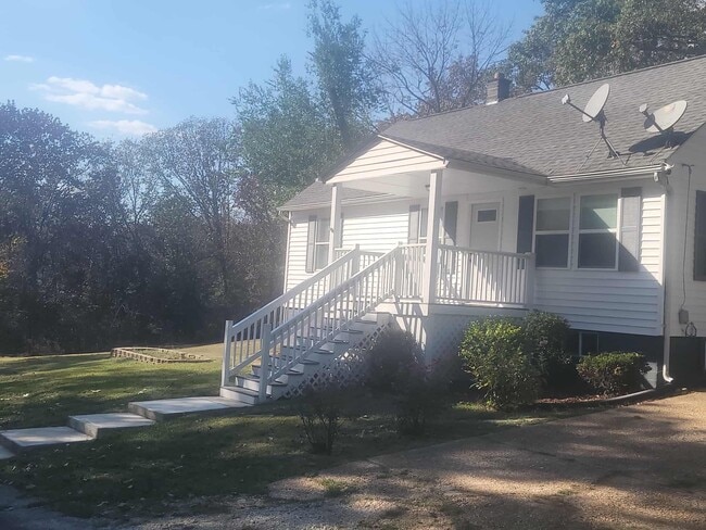 Primary Photo - 31 Missouri Ave