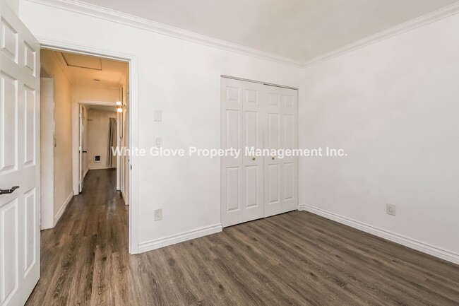 Building Photo - Updated 2 Bedroom Placentia Townhome