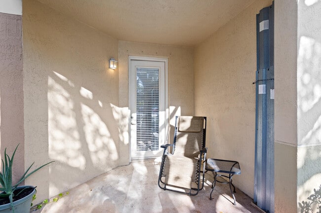 Building Photo - 11012 Legacy Dr