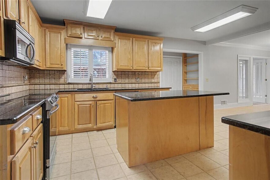 Building Photo - 1001 Wiley Bridge Rd