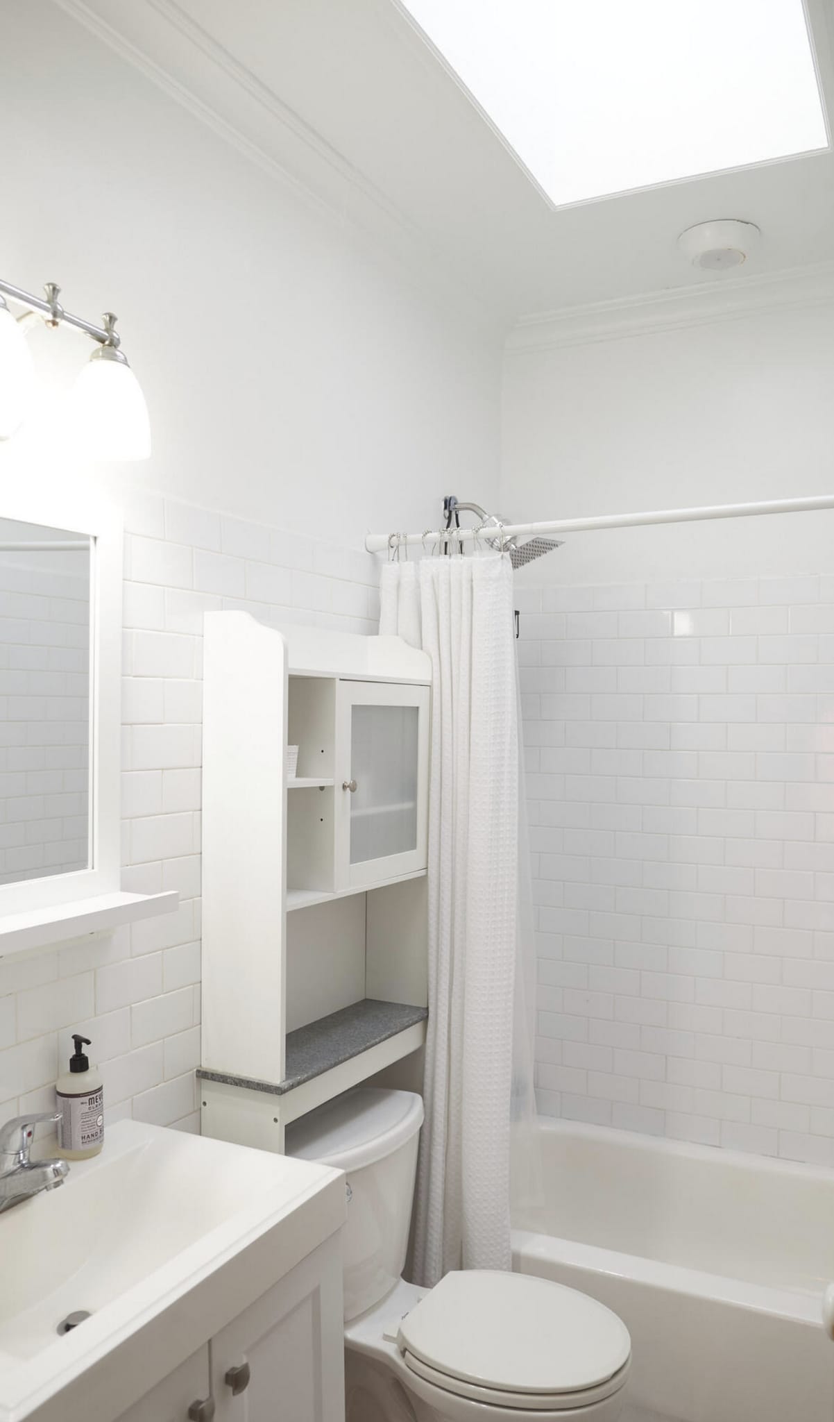 Building Photo - 201 19th St