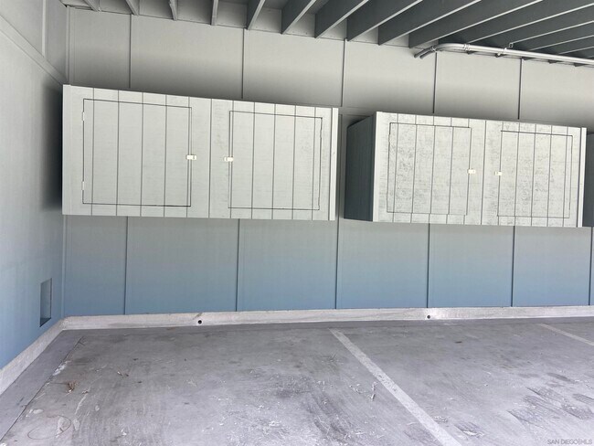 Building Photo - 16 Montego Ct