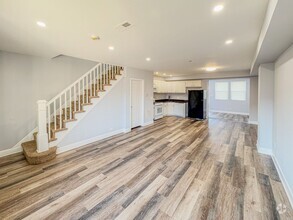 Building Photo - Beautifully Renovated 4-Bedroom Home in Du...