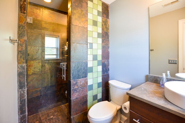 Building Photo - Fully Furnished Home in Downtown Charleston