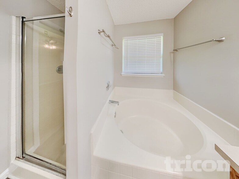 Building Photo - 11878 Pikeville Ct