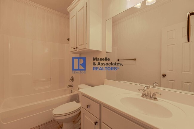 Building Photo - 3 Bed/2 Bath Home in Lennox in Brandon