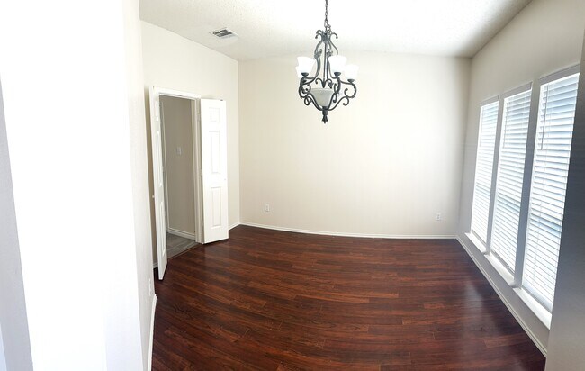 Building Photo - 1717 Arbor Creek Dr