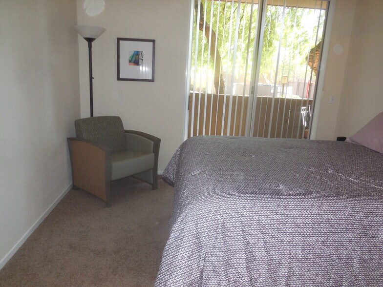 Building Photo - 7009 E Acoma Dr