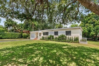 Building Photo - 6629 SW 65th St