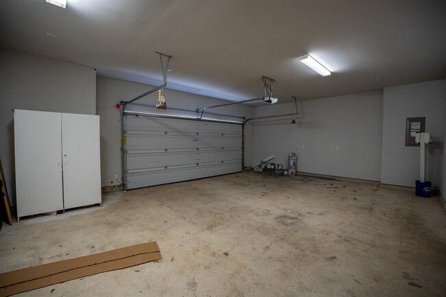 Building Photo - 252 Syrah Ct