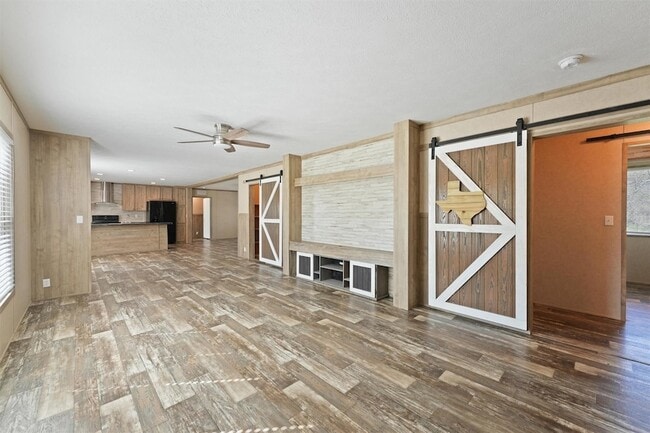 Building Photo - 11744 Padok Rd