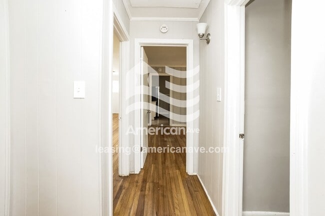 Building Photo - 2823 Shannon St