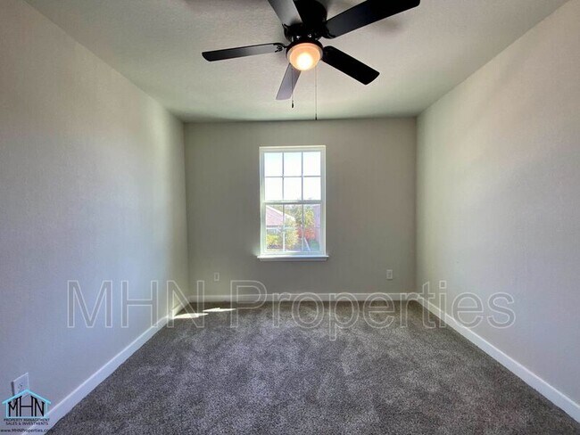 Building Photo - 7913 Cactus Plum Dr
