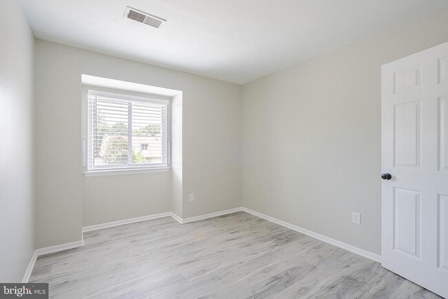 Building Photo - 7932 Silverada Pl
