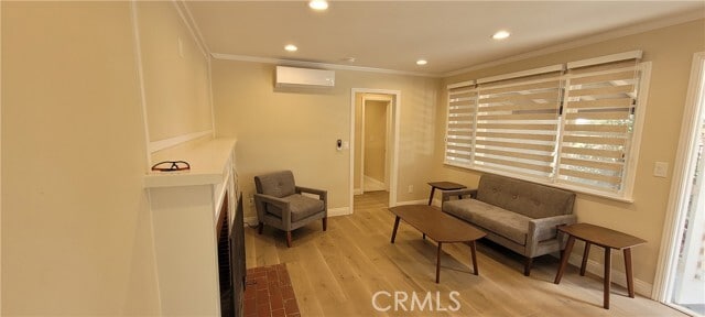 Building Photo - 1845 N Santa Anita Ave