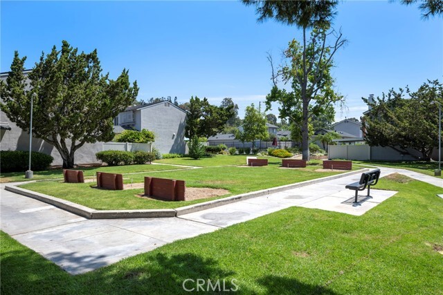 Building Photo - 6644 Bridle Cir