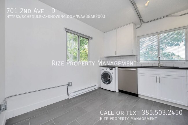 Building Photo - Spacious Top Floor Avenues 1 BR With Priva...