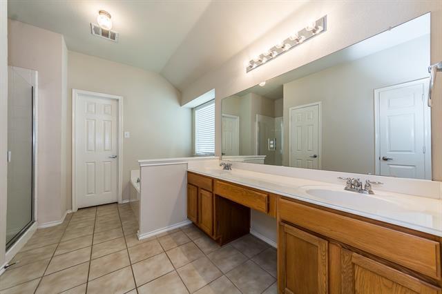 Building Photo - 9924 Wild Ginger Dr