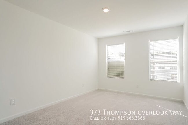 Building Photo - 373 Thompson overlook Way